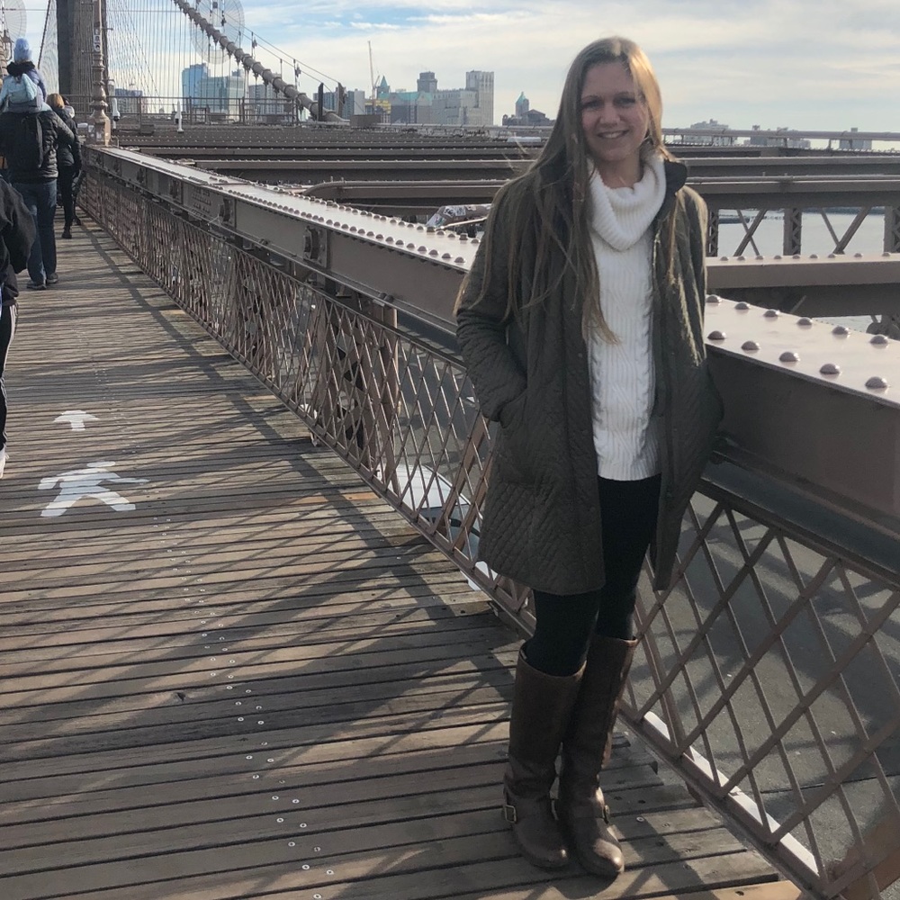 Meet your Posher, Lindsey
